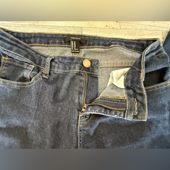 Forever 21 Jeans women’s size 28 - Picture 4 of 6
